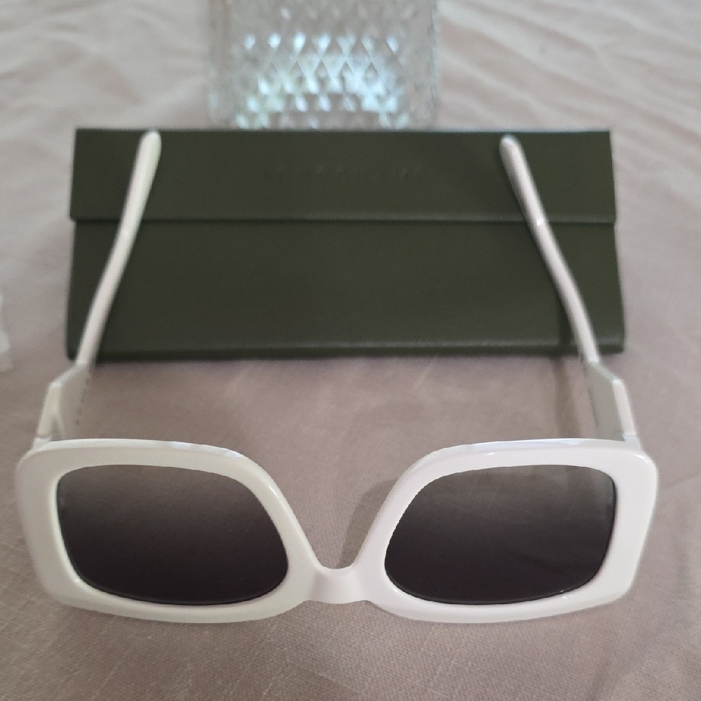 Longchamp White Sunglasses *NEW IN CASE* - Picture 7 of 10
